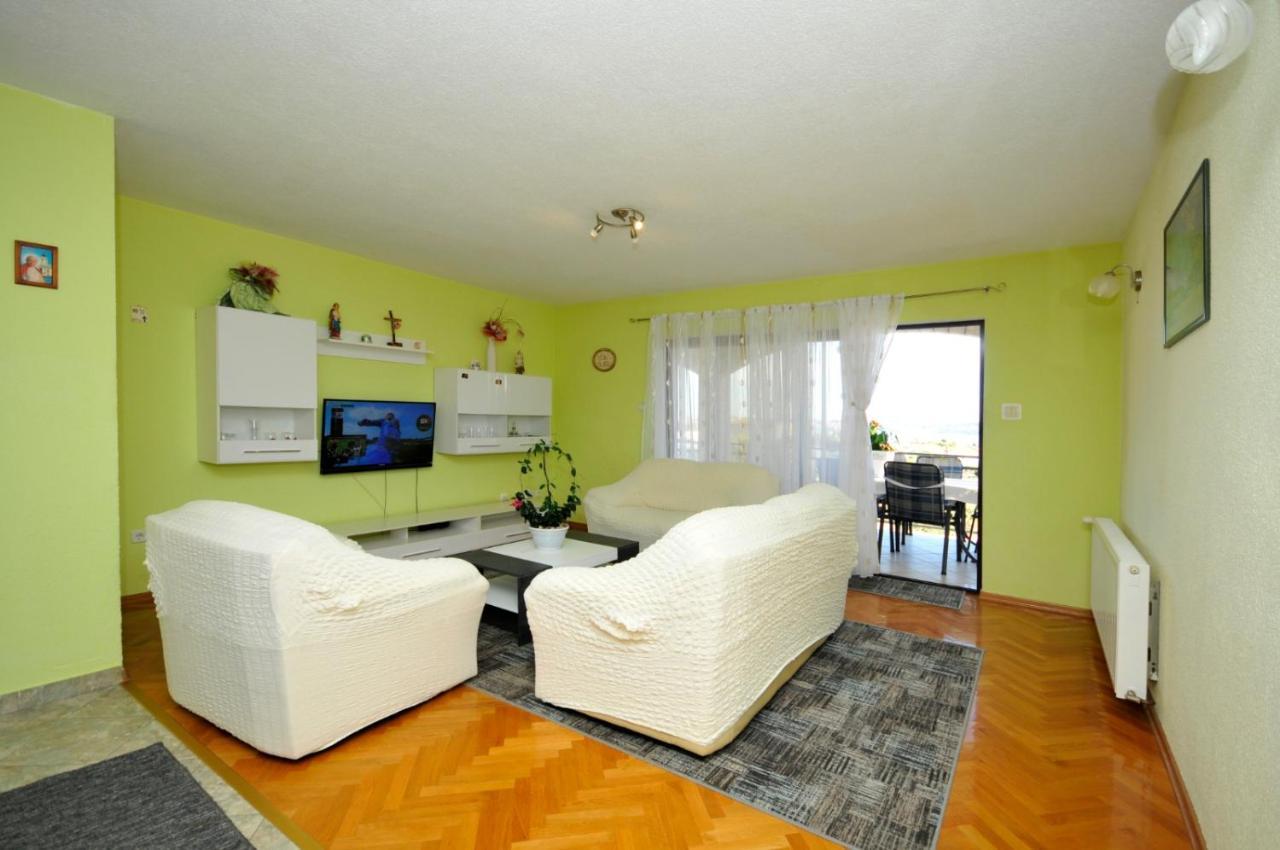 Roso Apartment With Sea View Trogir Exterior photo