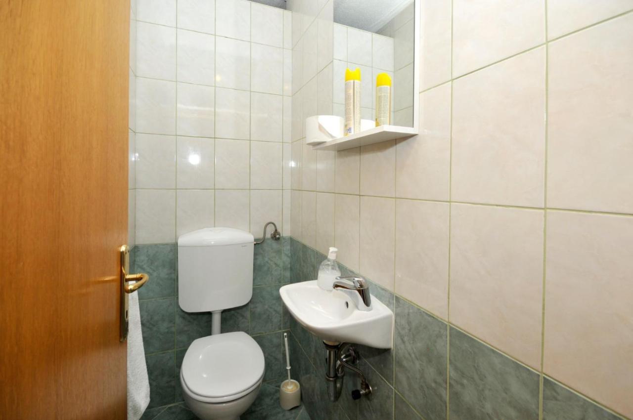 Roso Apartment With Sea View Trogir Exterior photo