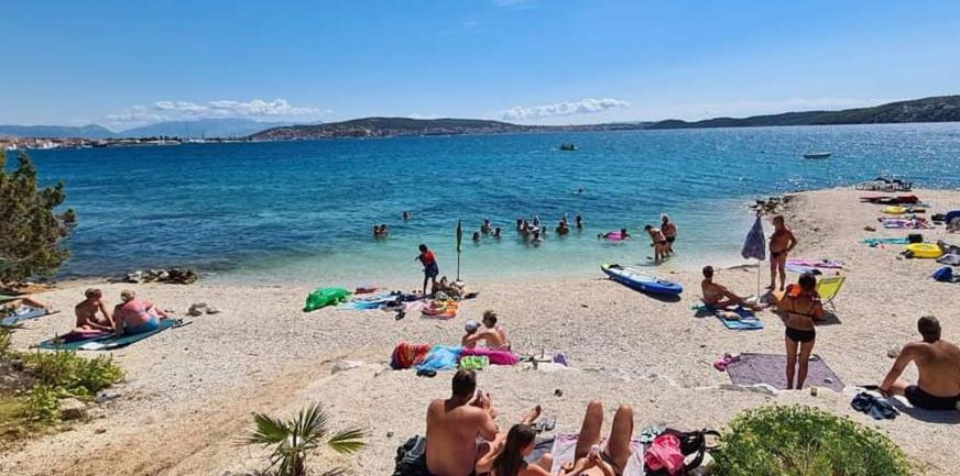 Roso Apartment With Sea View Trogir Exterior photo
